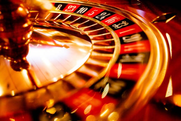 Live dealer in action Live dealer dealing cards